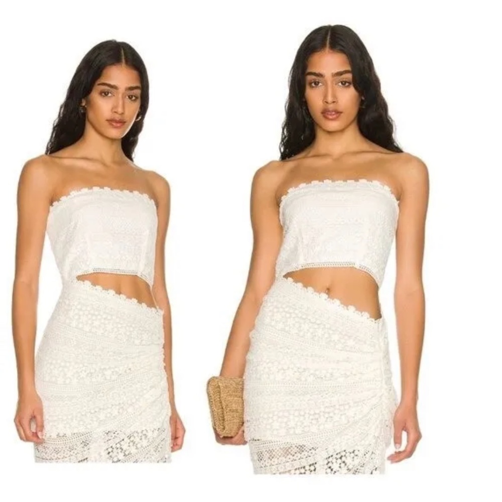 Just BEE Queen | NWOT Bali Top in White Size M